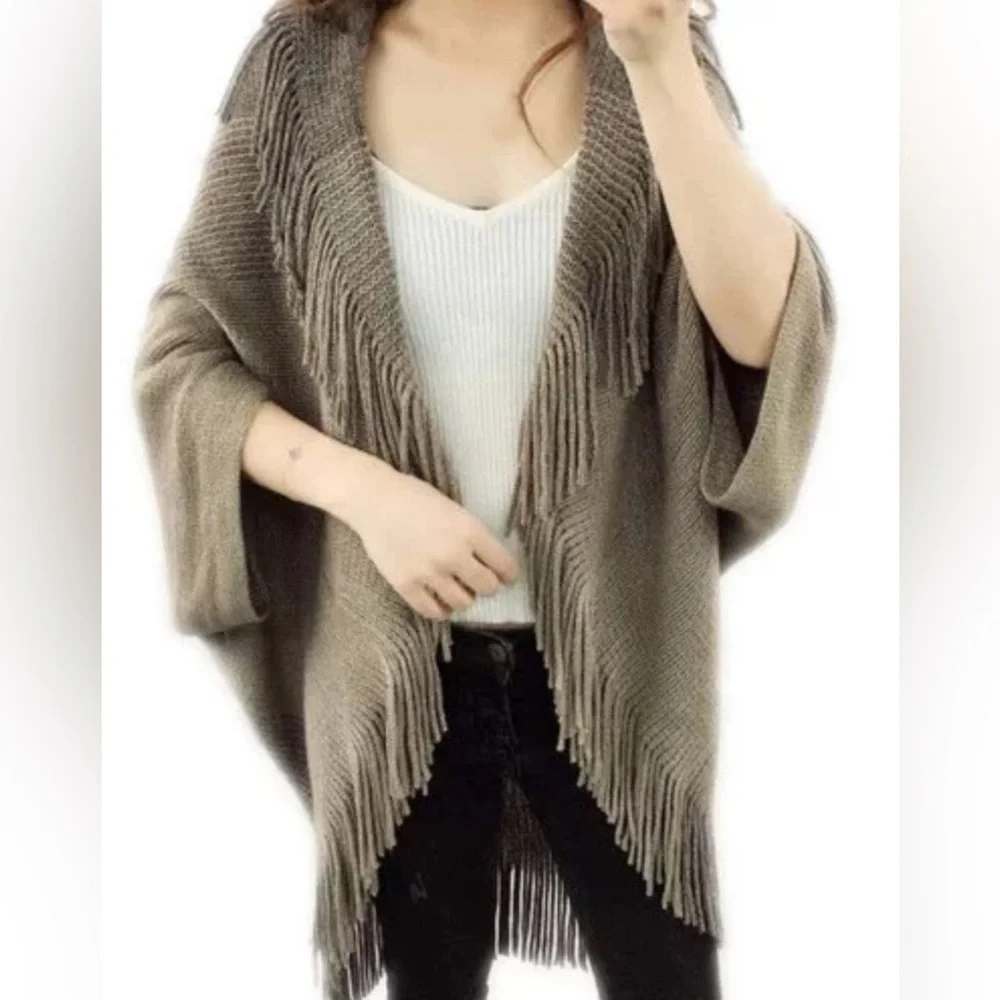 Ruggine Knit Fringe Poncho Shrug Wrap Taupe Brown Tan - Picture 4 of 12